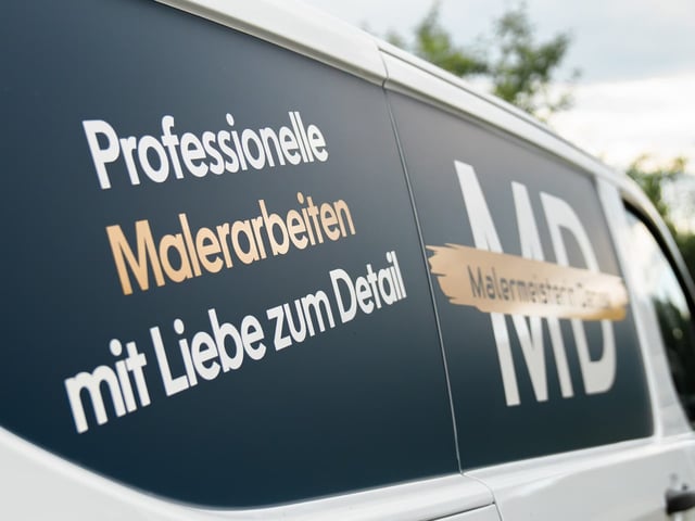 Fahrzeugbeschriftung: Professionelle Malerarbeiten mit Liebe zum Detail